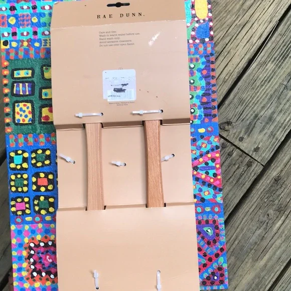 Rae Dunn Springtime 4 Piece Spatula & Cookie Cutter Set NWT - Picture 9 of 10